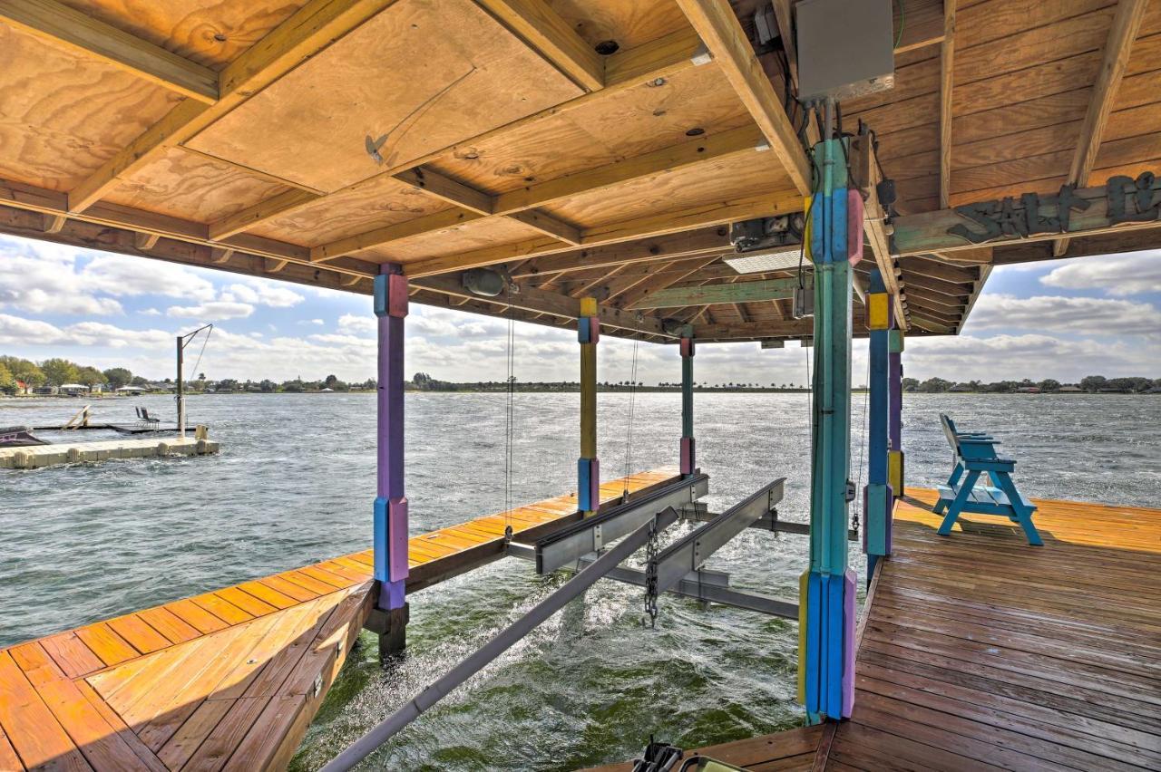 Waterfront Lake Placid Home With Dock And Fire Pit 外观 照片
