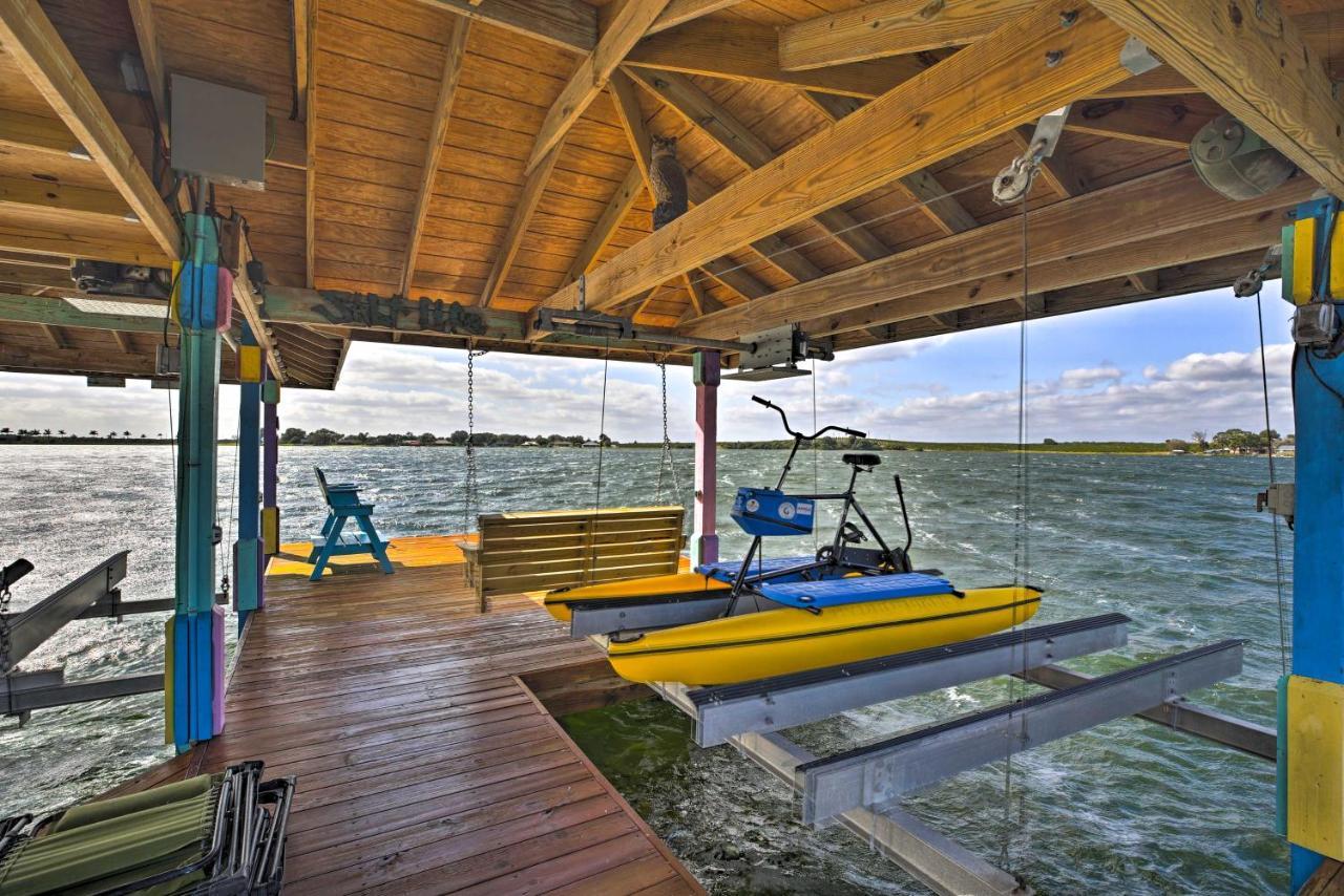 Waterfront Lake Placid Home With Dock And Fire Pit 外观 照片